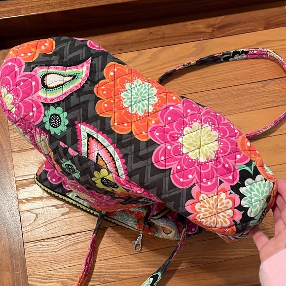Vera Bradley Ziggy Zinnia Tote Bag Quilted Floral Shoulder Bag Black Multicolor - Picture 16 of 16